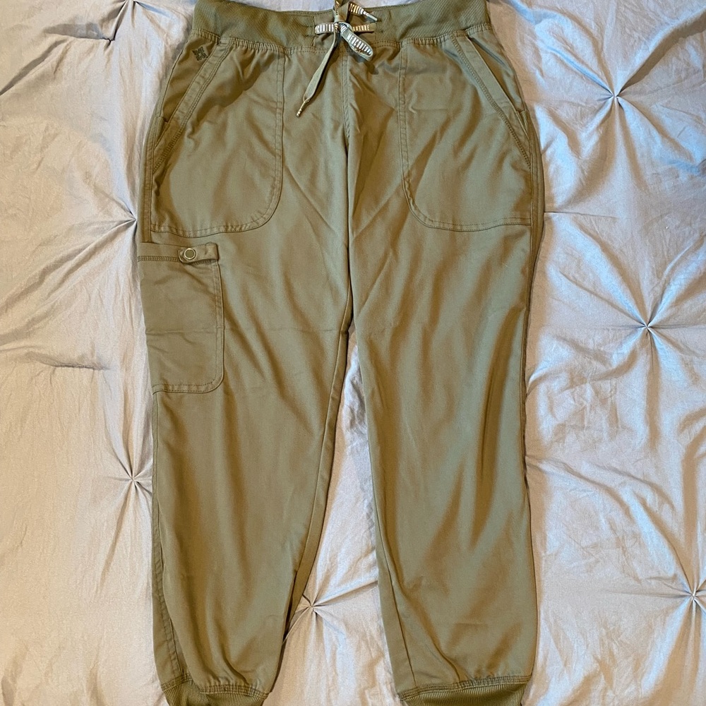 Med Couture jogger scrubs